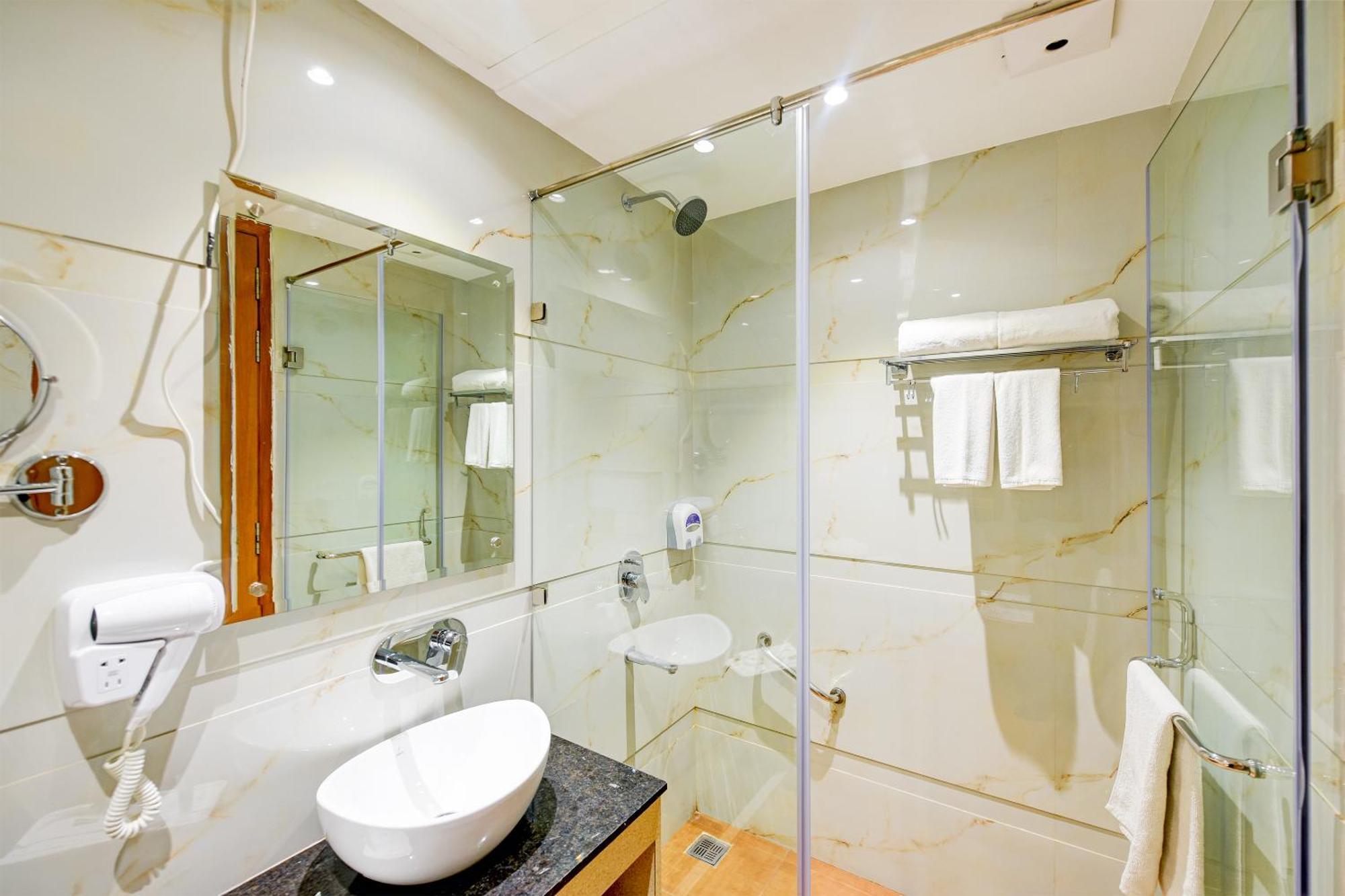 Classio Royale By Io Hotels Near Golden Temple Amritsar Eksteriør bilde