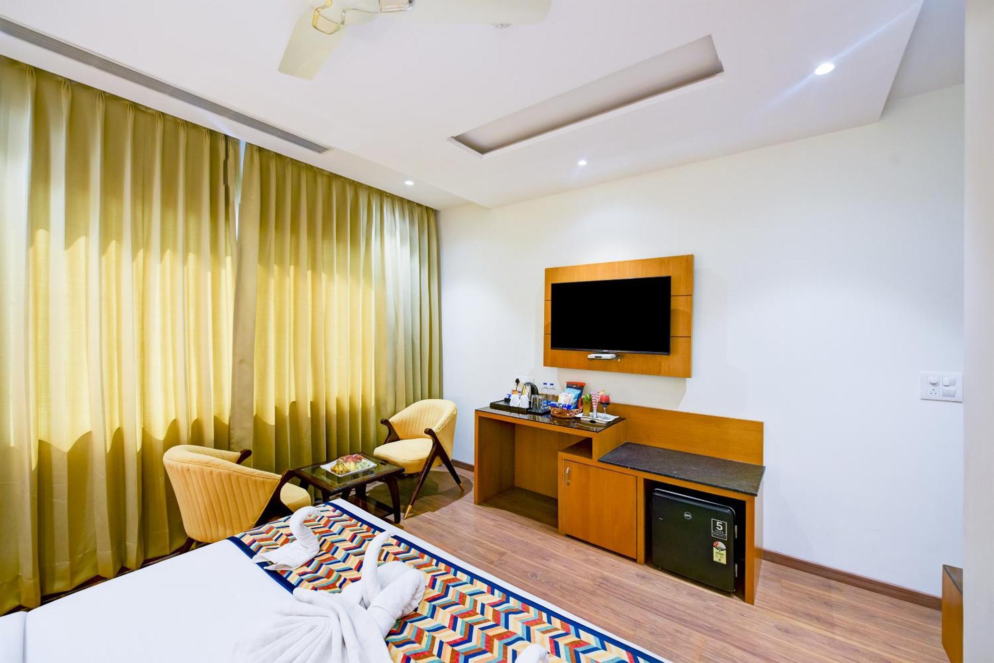 Classio Royale By Io Hotels Near Golden Temple Amritsar Eksteriør bilde